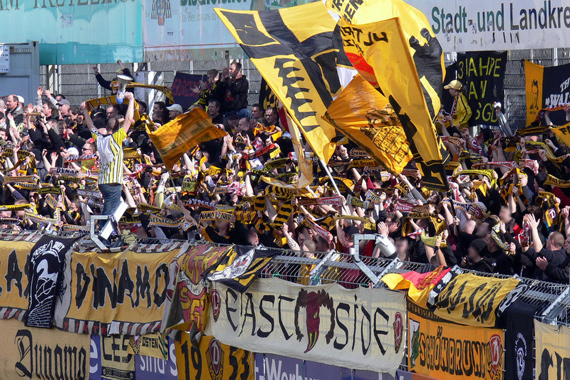 SSV Jahn Regensburg vs Dynamo Dresden (0-1) (5)