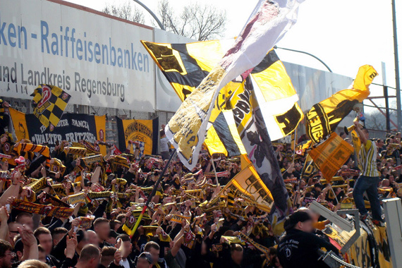 SSV Jahn Regensburg vs Dynamo Dresden (0-1) (6)