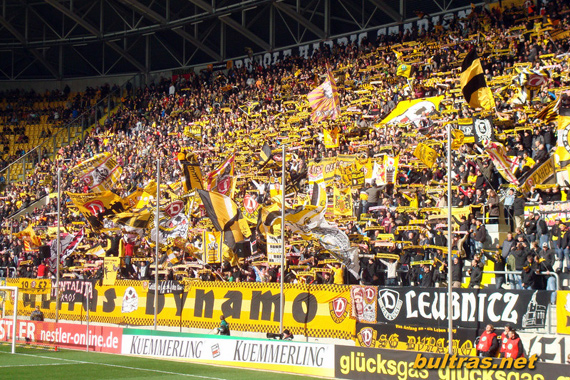 Dynamo Dresden vs Rot-Weiß Ahlen (3-0) (2)