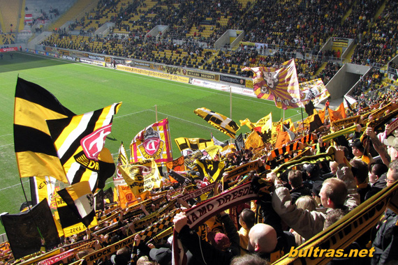 Dynamo Dresden vs Rot-Weiß Ahlen (3-0) (3)