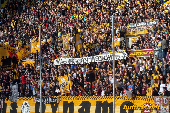 Dynamo Dresden vs Rot-Weiß Ahlen (3-0) (12)