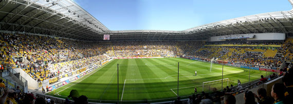 Dynamo Dresden vs Wacker Burghausen (2-0) (2)