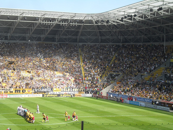 Dynamo Dresden vs Wacker Burghausen (2-0) (5)
