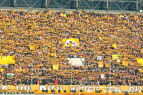 Dynamo Dresden vs FC Erzgebirge Aue (1-2) (1)