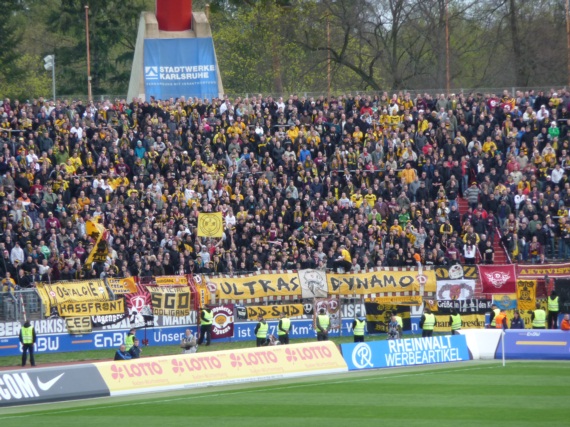 Karlsruher SC vs Dynamo Dresden (2-0) (2)