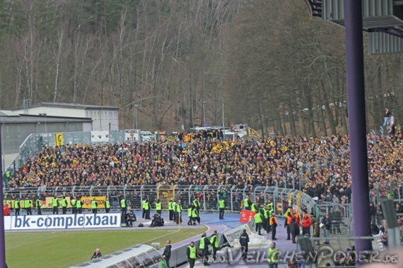 FC Erzgebirge Aue vs Dynamo Dresden (1-0) (12)