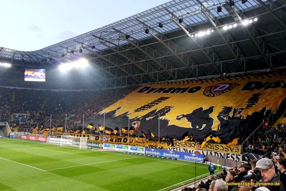 Dynamo Dresden vs SV Sandhausen (0-0) (2)