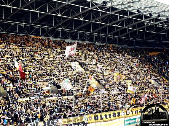 Dynamo Dresden vs SV Wehen Wiesbaden (0-1) (9)