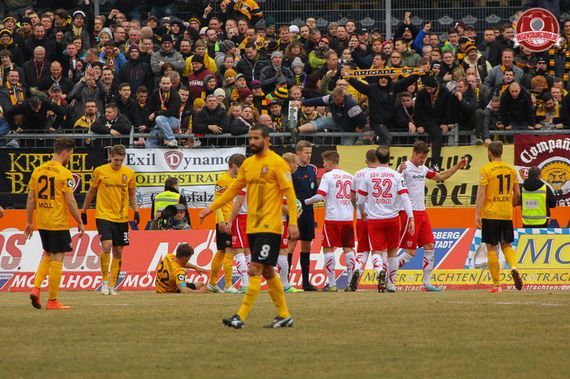 SSV Jahn Regensburg vs Dynamo Dresden (2-3) (10)