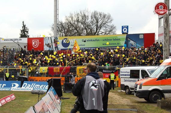 SSV Jahn Regensburg vs Dynamo Dresden (2-3) (17)