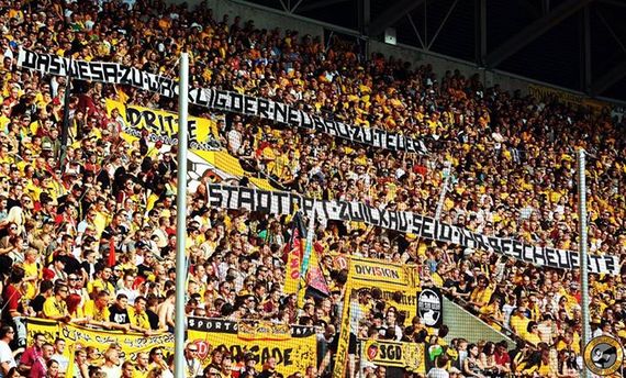 Dynamo Dresden vs SSV Jahn Regensburg (2-1) (2)