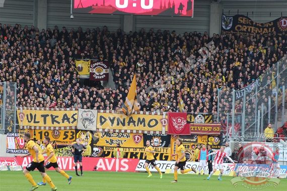 Hallescher FC vs Dynamo Dresden (0-0) (2)