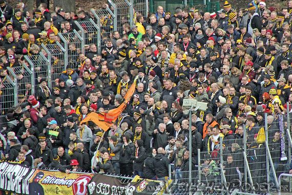 FC Erzgebirge Aue vs Dynamo Dresden (1-4) (1)