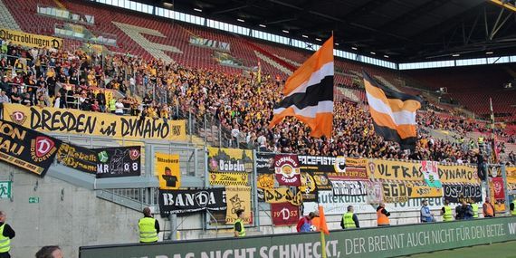 1. FC Kaiserslautern vs Dynamo Dresden (3-0) (1)
