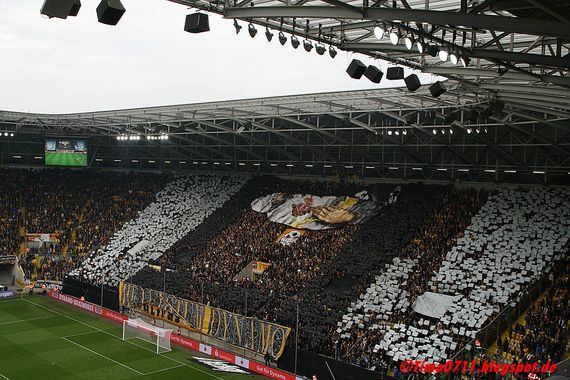 Dynamo Dresden vs VfB Stuttgart (5-0) (7)
