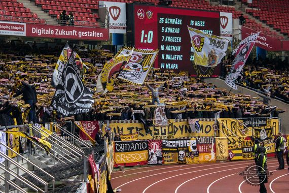 1. FC Nürnberg vs Dynamo Dresden (2-1) (11)
