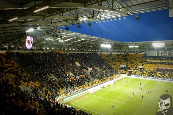 Dynamo Dresden vs 1. FC Heidenheim 1846 (3-2) (9)