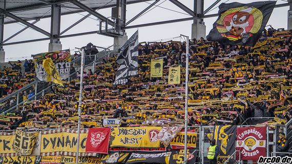 FC Ingolstadt 04 vs Dynamo Dresden (4-2) (1)