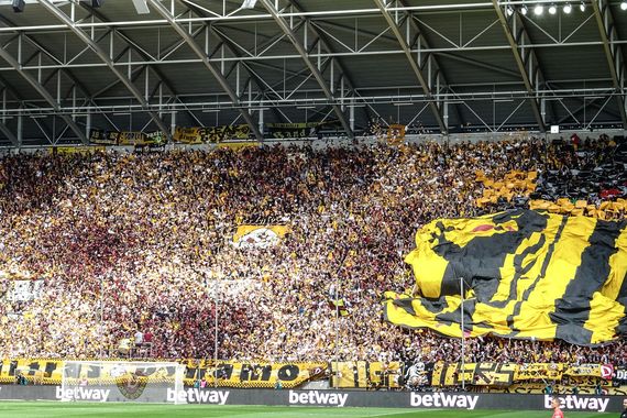 Dynamo Dresden vs Holstein Kiel (0-4) (3)