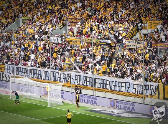 Dynamo Dresden vs Fortuna Düsseldorf (1-2) (2)