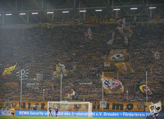 Dynamo Dresden vs FC Erzgebirge Aue (1-1) (8)