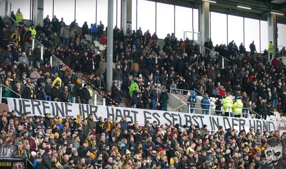 FC St. Pauli vs Dynamo Dresden (1-1) (6)