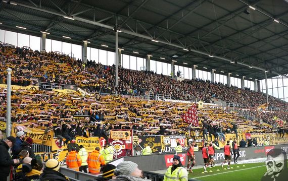 FC St. Pauli vs Dynamo Dresden (1-1) (12)