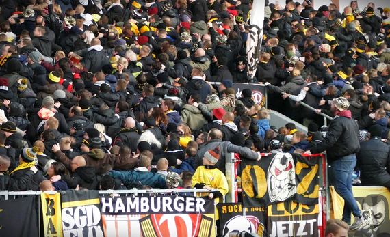 FC St. Pauli vs Dynamo Dresden (1-1) (16)