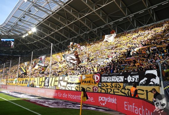 Dynamo Dresden vs SSV Jahn Regensburg (0-0) (8)