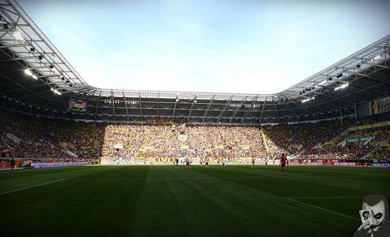 Dynamo Dresden vs SSV Jahn Regensburg (0-0) (13)