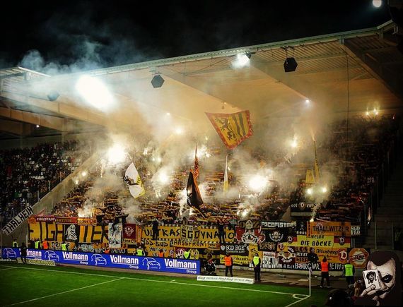 FC Erzgebirge Aue vs Dynamo Dresden (1-3) (1)