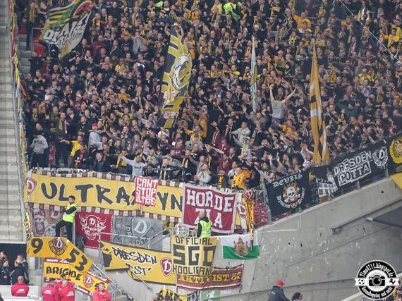 VfB Stuttgart vs Dynamo Dresden (3-1) (2)
