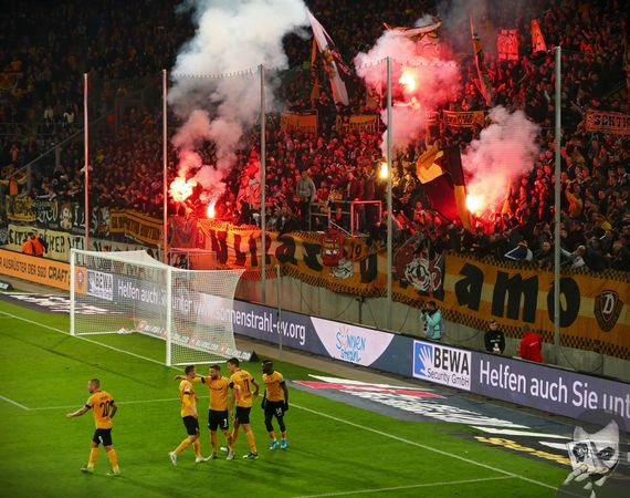 Dynamo Dresden vs SV Wehen Wiesbaden (1-0) (11)