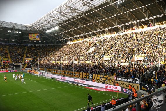 Dynamo Dresden vs Holstein Kiel (1-2) (12)