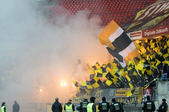 1. FC Nürnberg vs Dynamo Dresden (2-0) (2)