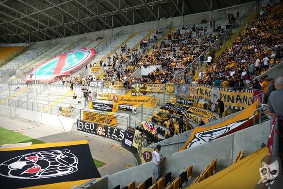 Karlsruher SC vs Dynamo Dresden (4-2) (6)