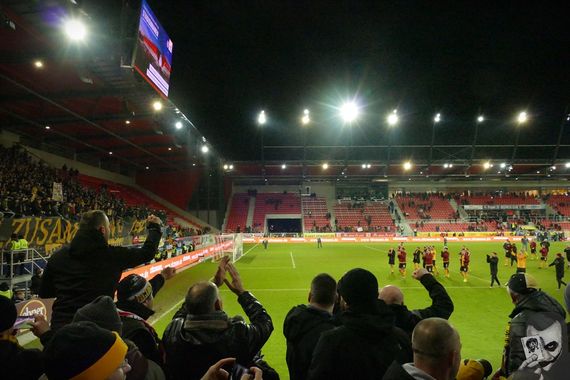SSV Jahn Regensburg vs Dynamo Dresden (2-0) (15)