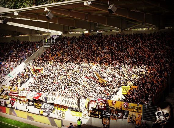 FC Erzgebirge Aue vs Dynamo Dresden (4-1) (1)