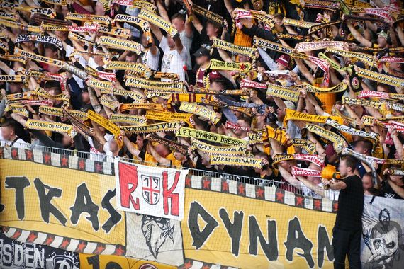 FC Erzgebirge Aue vs Dynamo Dresden (4-1) (9)
