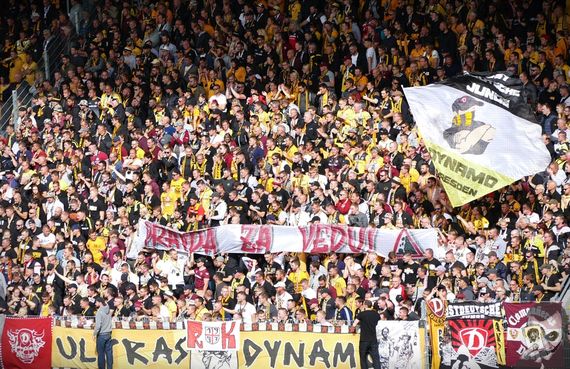 FC Erzgebirge Aue vs Dynamo Dresden (4-1) (11)