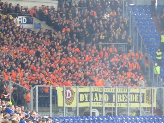 FC Schalke 04 vs Dynamo Dresden (3-0) (3)