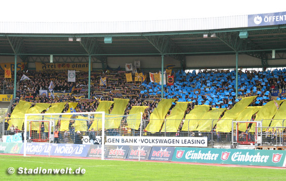 Eintracht Braunschweig vs FC St. Pauli (1-0) (1)