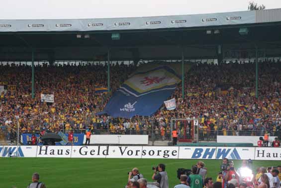 Eintracht Braunschweig vs Borussia Dortmund (2-1) (7)