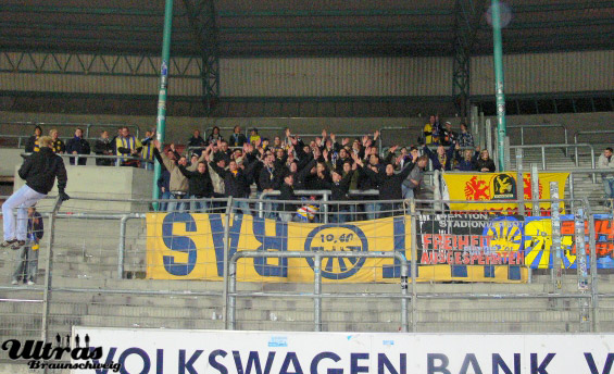Eintracht Braunschweig vs SpVgg Unterhaching (2-3) (5)