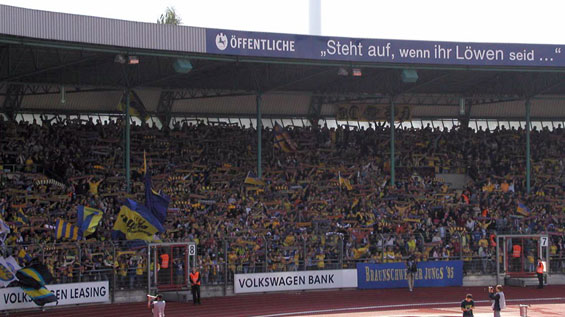 Eintracht Braunschweig vs TuS Koblenz (0-2) (9)