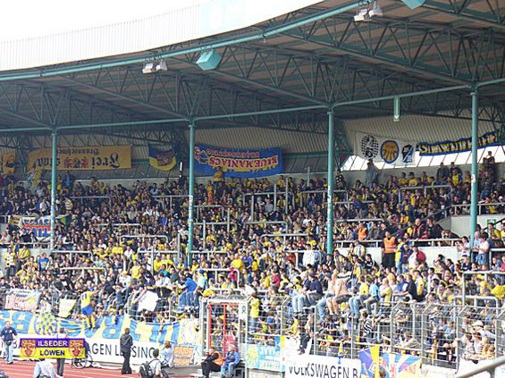 Eintracht Braunschweig vs FC Augsburg (0-1) (8)