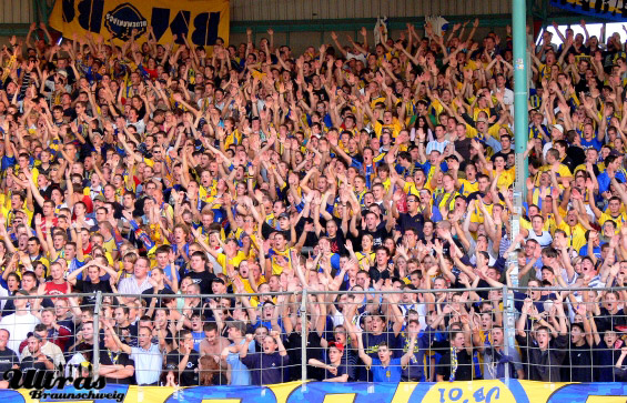 Eintracht Braunschweig vs Karlsruher SC (2-2) (5)