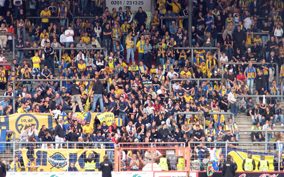 Rot-Weiss Essen vs Eintracht Braunschweig (2-0) (1)