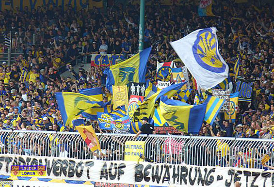Eintracht Braunschweig vs Kickers Emden (0-1) (8)