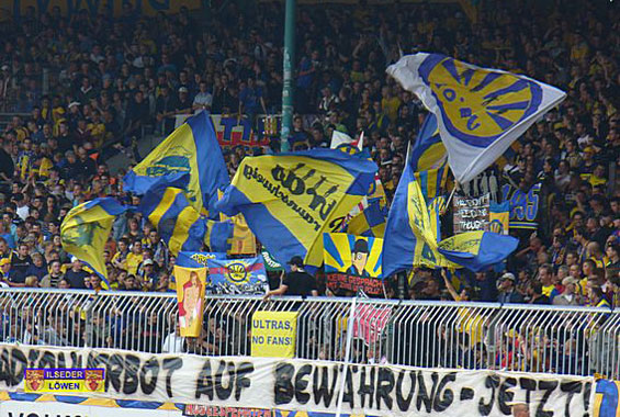 Eintracht Braunschweig vs Kickers Emden (0-1) (9)